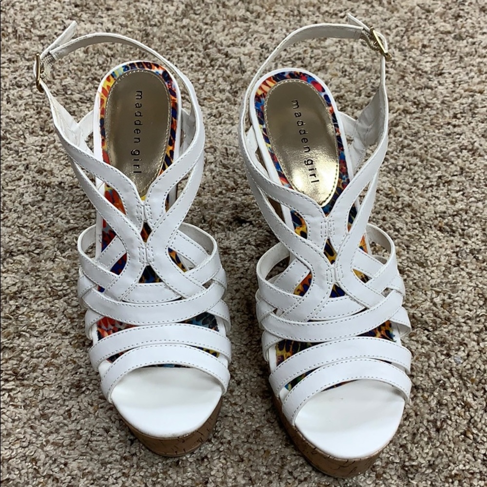 White wedges